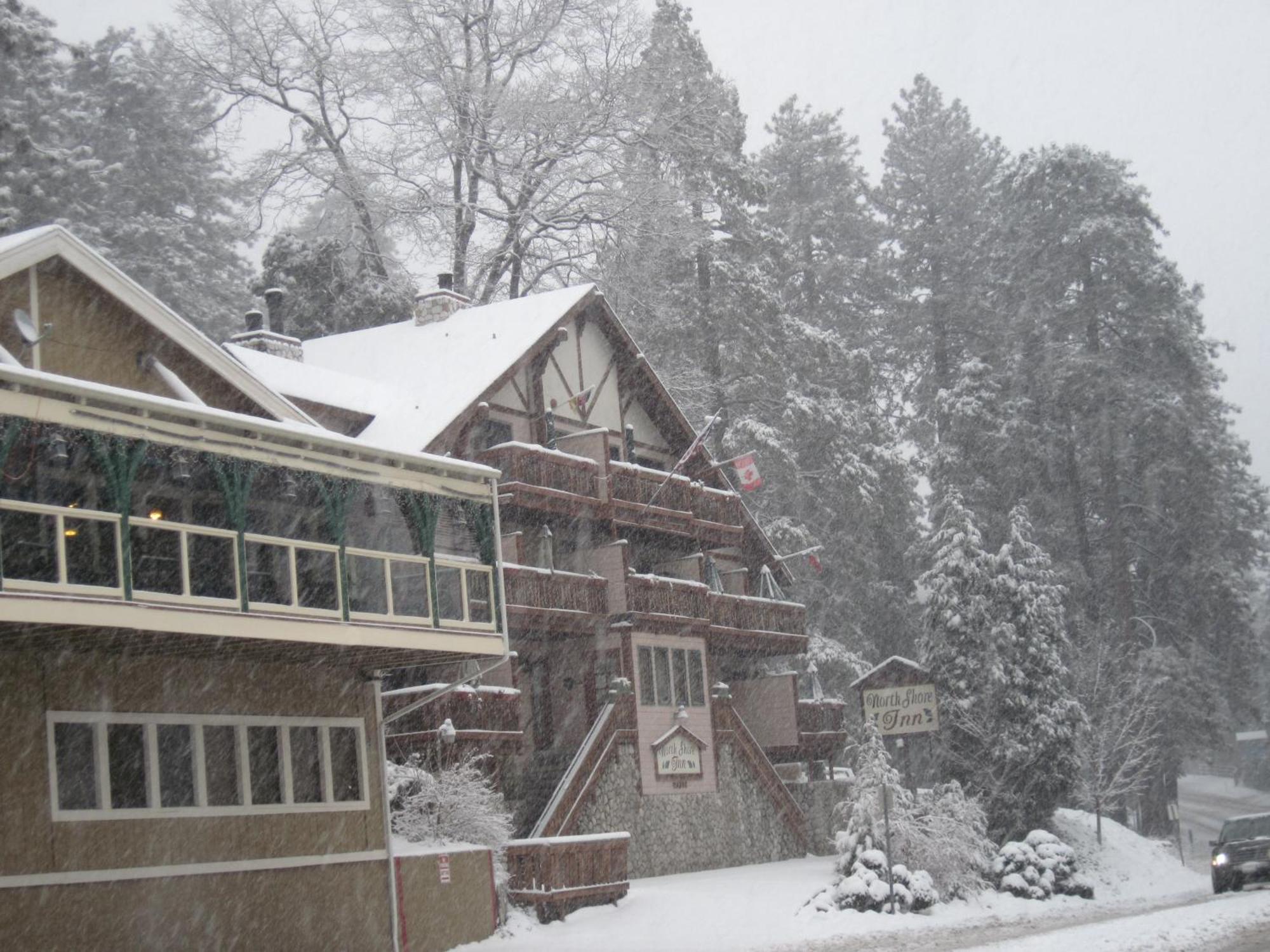 The North Shore Inn Crestline Экстерьер фото